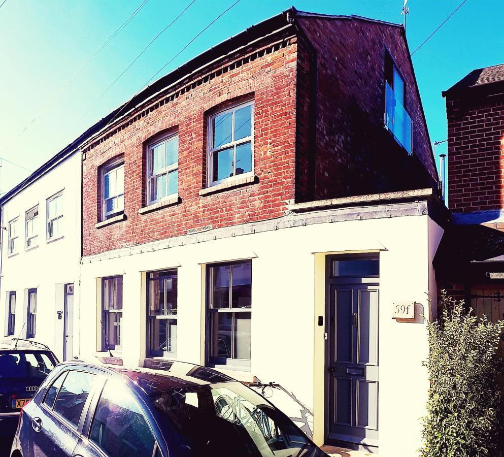 Lake Street Accommodation Oxford Bagian luar foto